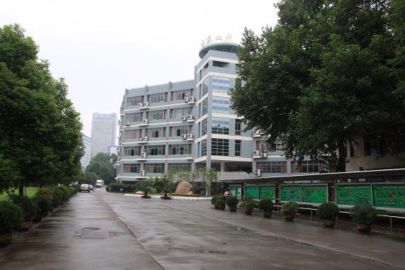 南京市四中