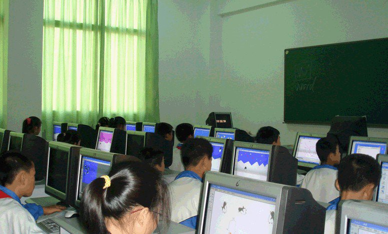 长沙市宁乡县桃林桥中学
