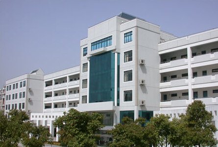 上海市徐汇区教师进修学院附属实验中学