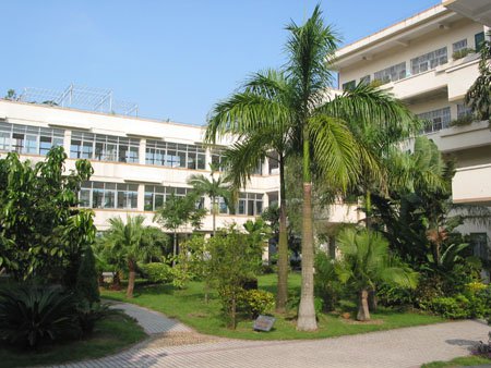 珠海市桃园中学（现紫荆中学桃园路校区）