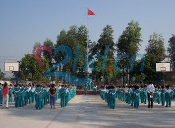 广州市花都区炭步镇鸭湖小学