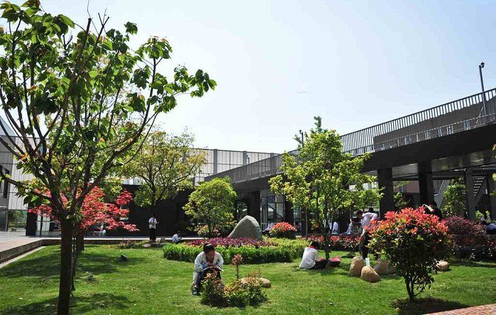 上海市民办华二初级中学