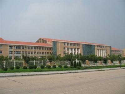 山东省招远市一中