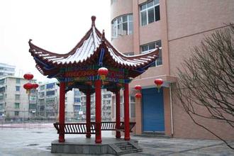 重庆黔江区人民小学