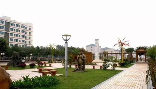 重庆财经职业学院
