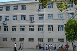 南昌航空大学附属学校