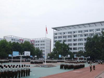 诸城市一中