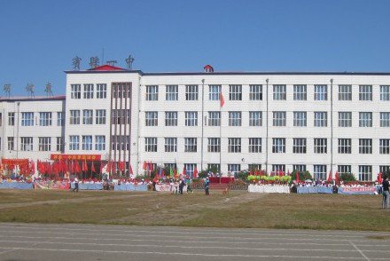 黑龙江宾县宾安一中