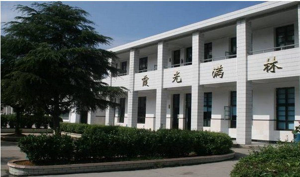 温州市瓯海区仙岩霞霖小学