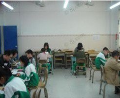 广州市白云区龙湖小学