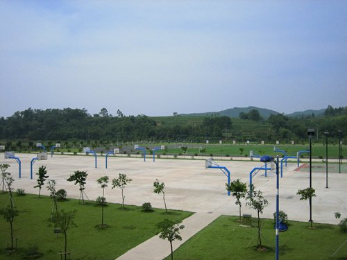 佛山市高明区富湾中学