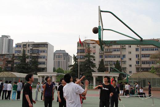 郑州第十六中学