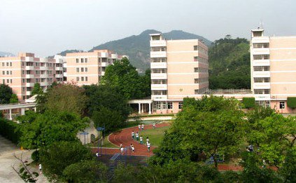 南方中英文学校