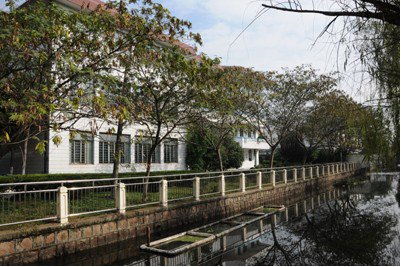 上海市松江区新浜学校